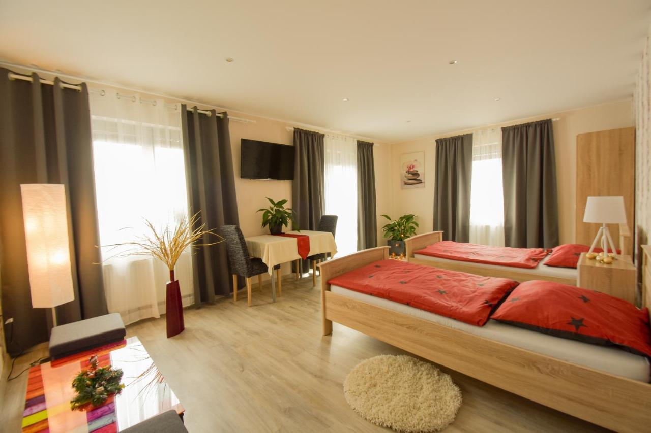 Hasloch  Mainzimmer - Business Apartments מראה חיצוני תמונה