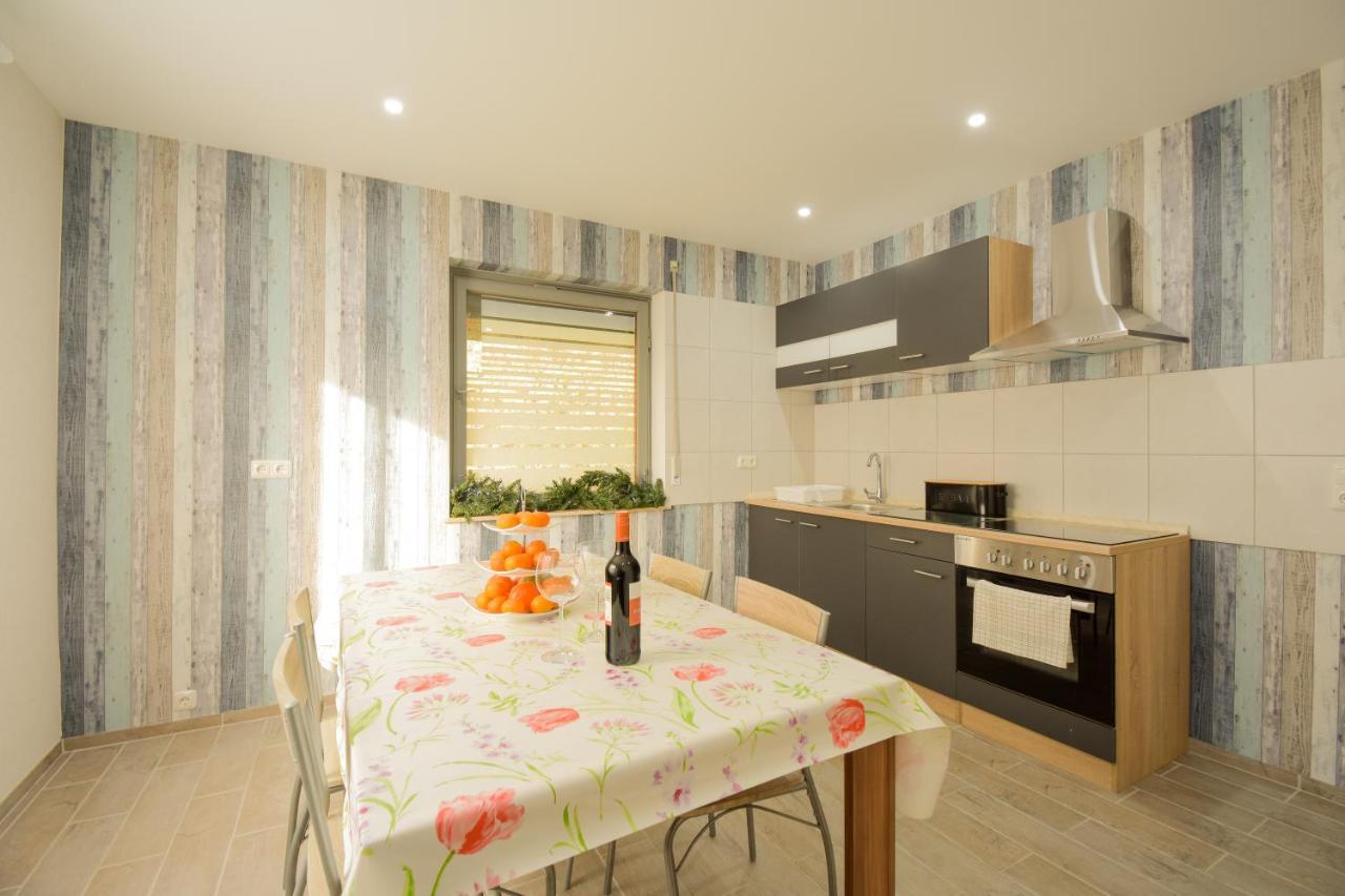 Hasloch  Mainzimmer - Business Apartments מראה חיצוני תמונה